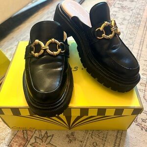 Circus by Sam Edelman Black and Gold Mules